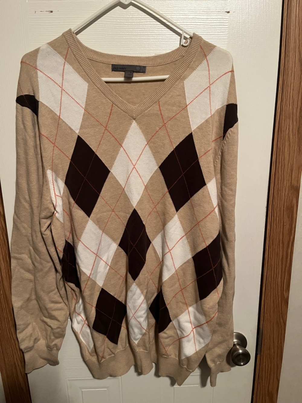 Old Navy Beige and Brown Argyle V-Neck Sweater